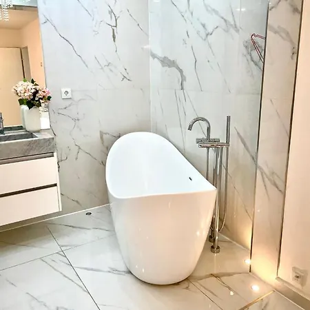 Luxrem-de 1 דירה