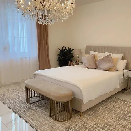 Luxrem-de 1 דירה *